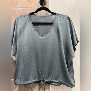 LULULEMON | size 4 | sheer top | green | tie bottom